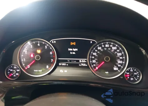 2013 Volkswagen Touareg Vr6 Sport from USA, damaged, VIN WVGEF9BP4DD013458